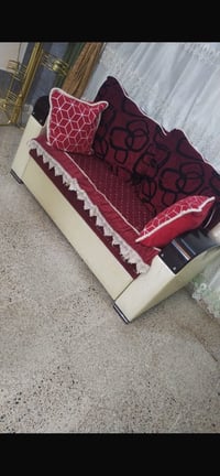 جلد اصلي • ١٠ مقاعد • رمادي