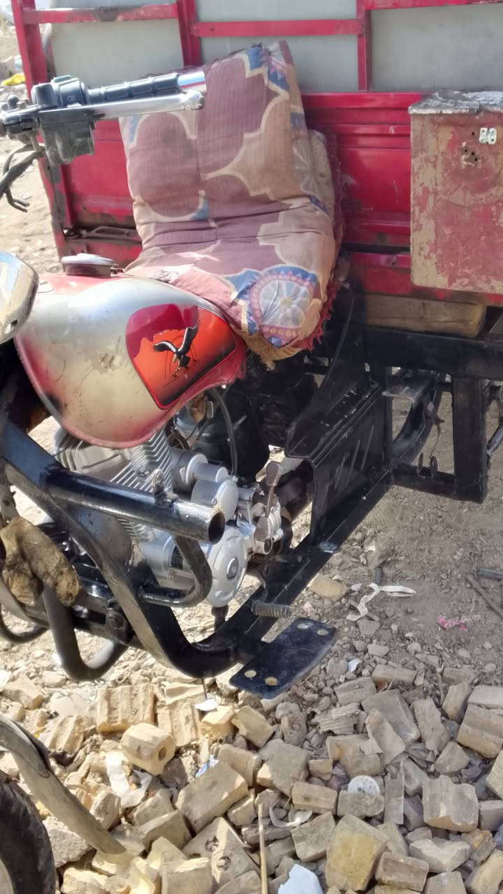 سلام عليكم ستوته للبيع موديل 2013
ستوته جاهزه ماعايزه اي شي 

كهربائية كله شغاله 

محرك جديد 2025

وياله جدد تيراته نضاف 

المكان واسط صويره 

السفسار عله رقم الهاتف 

***********

السعر مليون 250وبيه مجال 

والشراي بي خير ويدلل
وللعلم هيه رقم بابل ستوته
