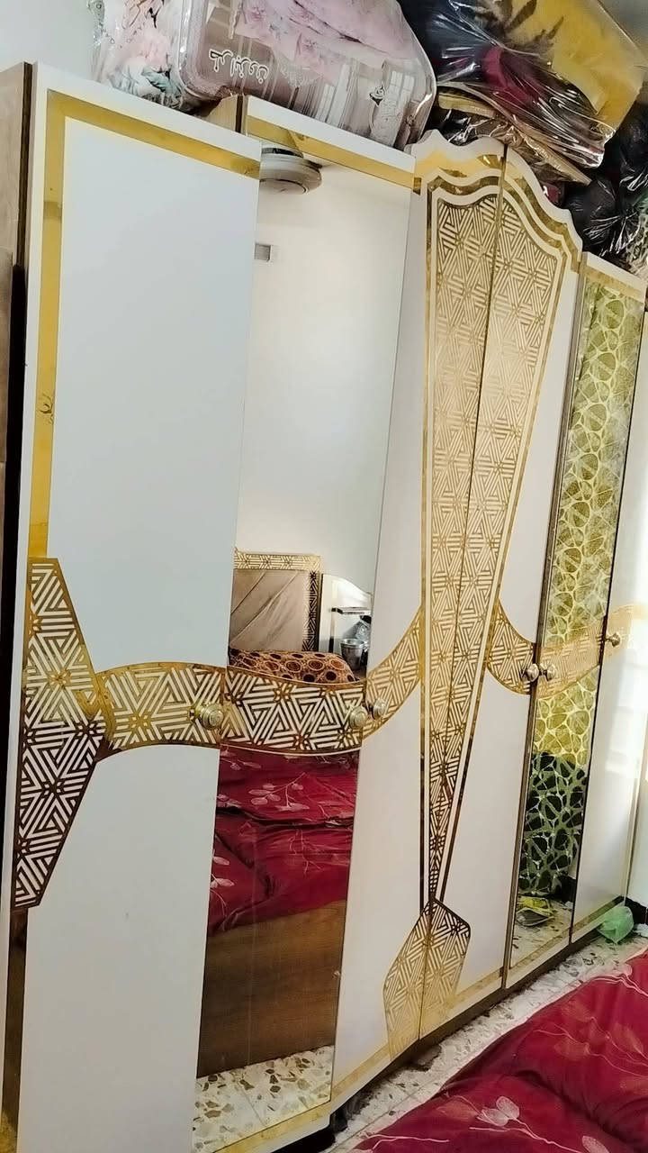 السلام عليكم حبايب غرفه نوم تركيه للبيع نظيفه ست قطع الغرفه الكبيره بس انا مكان ما عندي مكان بغداد المحموديه السعر 450 وبيها مجال قليل


**إذا كنت صاحب هذا الإعلان وتريد حذفه لأي سبب، رجاءا أرسل رسالة إلى الدعم الفني**