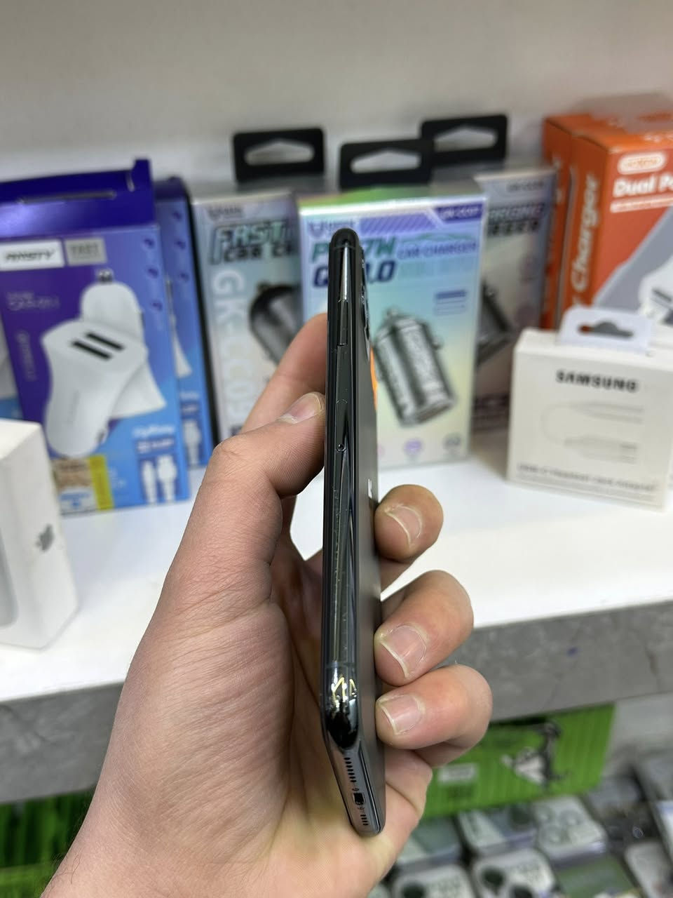 بسم الله الرحمن الرحيم
.
ايفون 11 pro max 
.
الذاكرة 512G  💥
.
البطارية 86 🔋شرط لا مصعد ولا مبدل 
.
نضافة الجهاز 95% 
.
ملاحضه : الجهاز مستبدل شاشة أصلي وكالة مال تفليش شرط روح افحص بالموصل كلها 
.
علق تم يصلك السعر خاص 
.
العنوان موصل حي سومر 
***********
