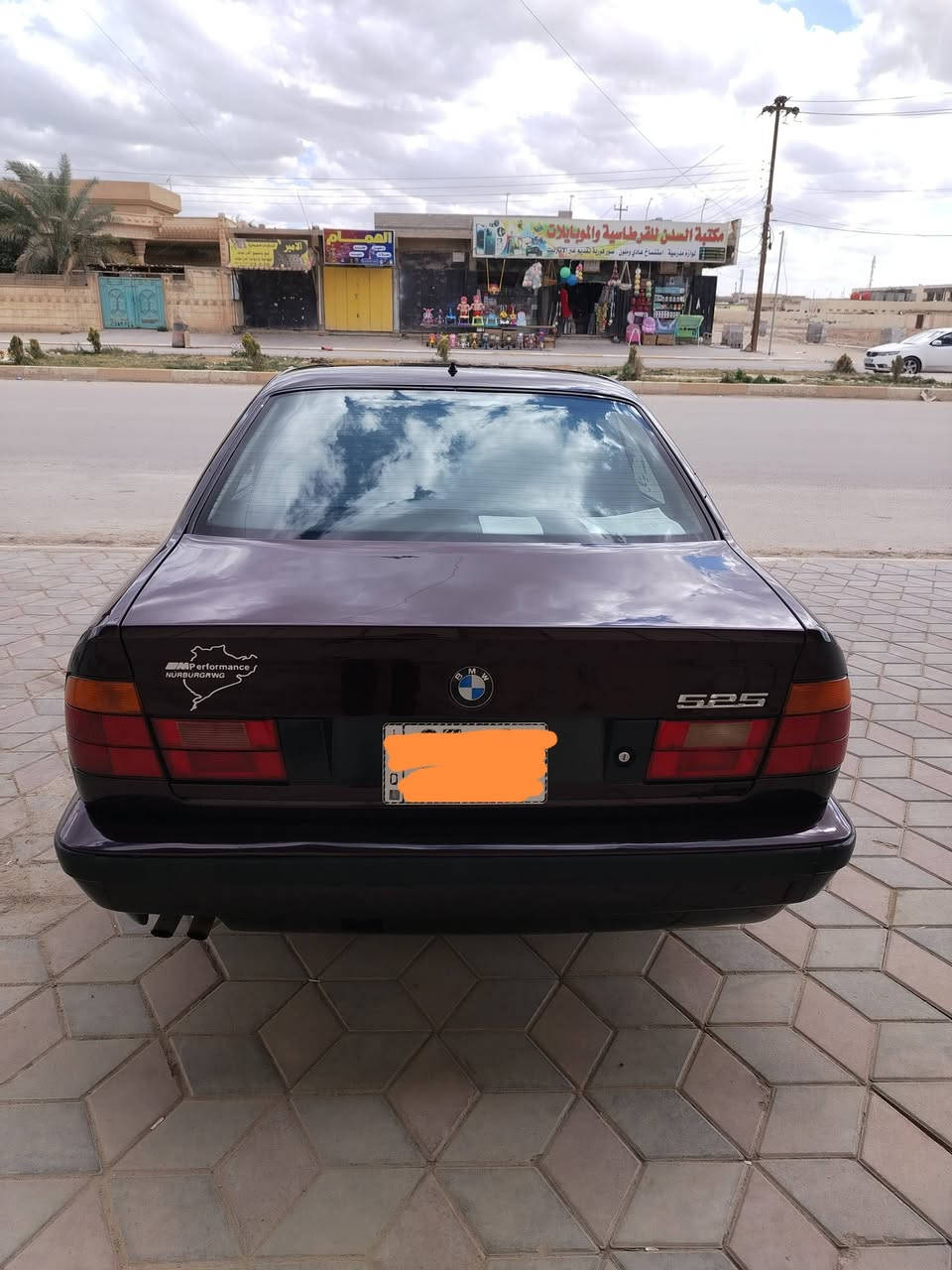 السلام عليكم بيئم دبليو للبيع الحجم ٥٢٥iA بجم عريض لون ماروني محرك مسكر فانوص كير اتوماتيك موديل 93 بدون فتحه رقم كركوك دولي شرط تحويل سنويه تسقط 2028 تخم اطارات جديد اسنتر لوك شغال علريمونت كهرباياتها كلها شغاله تخم نون على ناصي بدون حادث المكان السياره السعر 68وبيه مجال حك الجيه صلاح الدين تكريت رقم مبايل ***********
