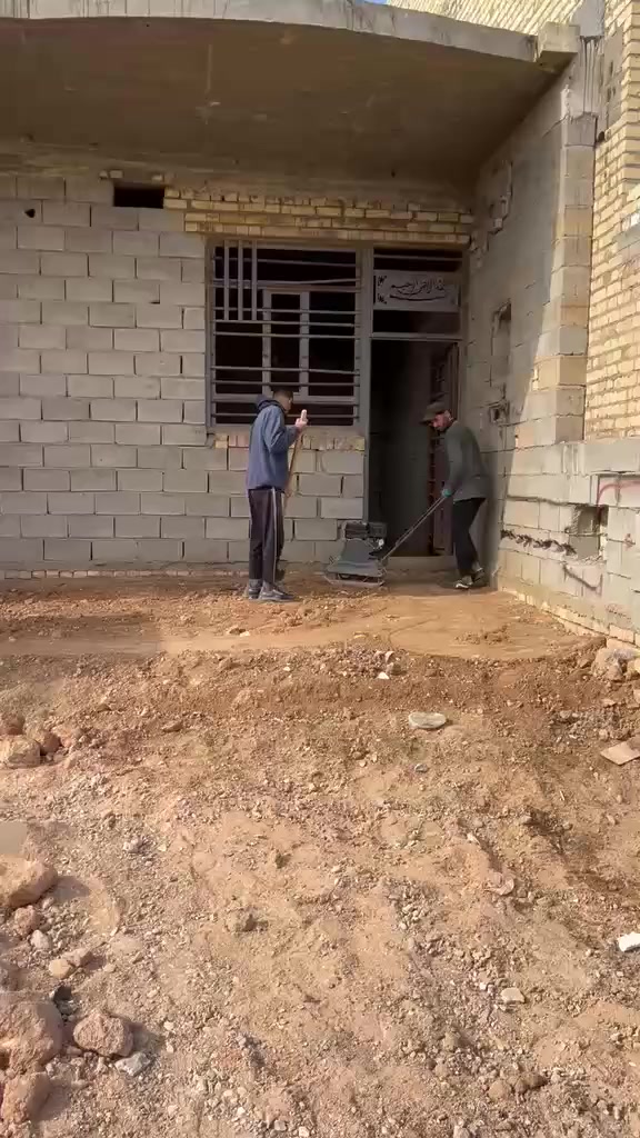 السلام عليكم ورحمة الله وبركاته
العدة تصعيد مواد تنضيف وغسل ابيوت تنضيف انقاذ تفليش حفر قلع الكاشي والسيراميك تنكير حايط تشميع تفليش دنك
تدخيل سبيس حدل صب الارضيات صب السطوح صب القبع كلشي نشتغل وبأي وقت نشتغل وبلخدمة الاتصال على هذا الرقم ***********
