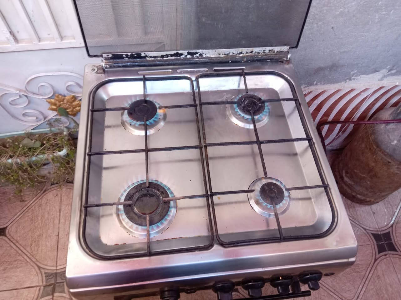 طباخ سعره 75 رقم تلفون ***********
