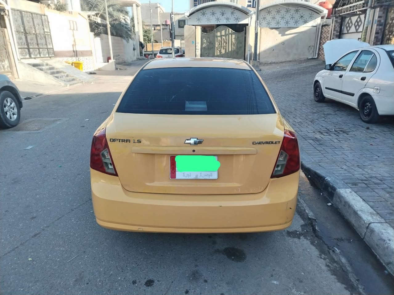 اوبترا ٢٠١٠ كير عادي السياره كفاله من ضربه وتبديل على البلاد بيها جراد مكينه كير حداده تبريد كله مكفول السياره جاهزه من كلشي هياه مصفره رقم انكليزي باقي على الاستلام رقم بصره سنويه ٢٧ للاستفسار *********** السعر ٤٢
