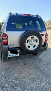 جيب ليبرتي موديل 2007 بدون ضرر بدون صبغ 07701354678