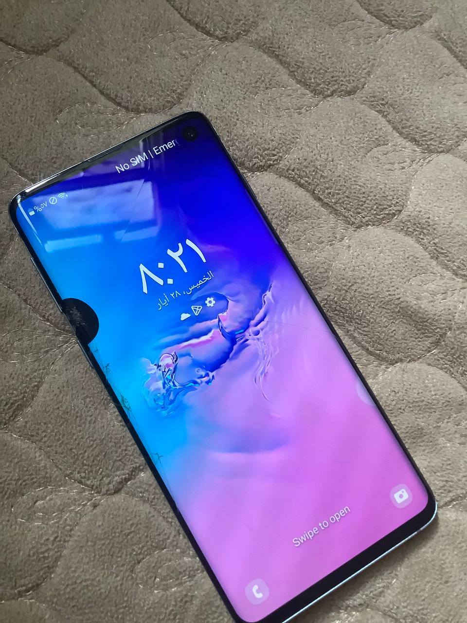 SAMSUNG S 10 5G 
سامسونك S10 
ذاكره 128
الجهاز بلادي ما مفتوح 
بي خاصية قياس نبضات القلب وخاصية تكبير وتصغير عدسة الكامرة 
بي فطور بالشاشة ونقطة سوداء والشاشه مرات تشكل بالمس 
السعر قيم واخذ وذا عندك مراوس بعد احسن


**إذا كنت صاحب هذا الإعلان وتريد حذفه لأي سبب، رجاءا أرسل رسالة إلى الدعم الفني**