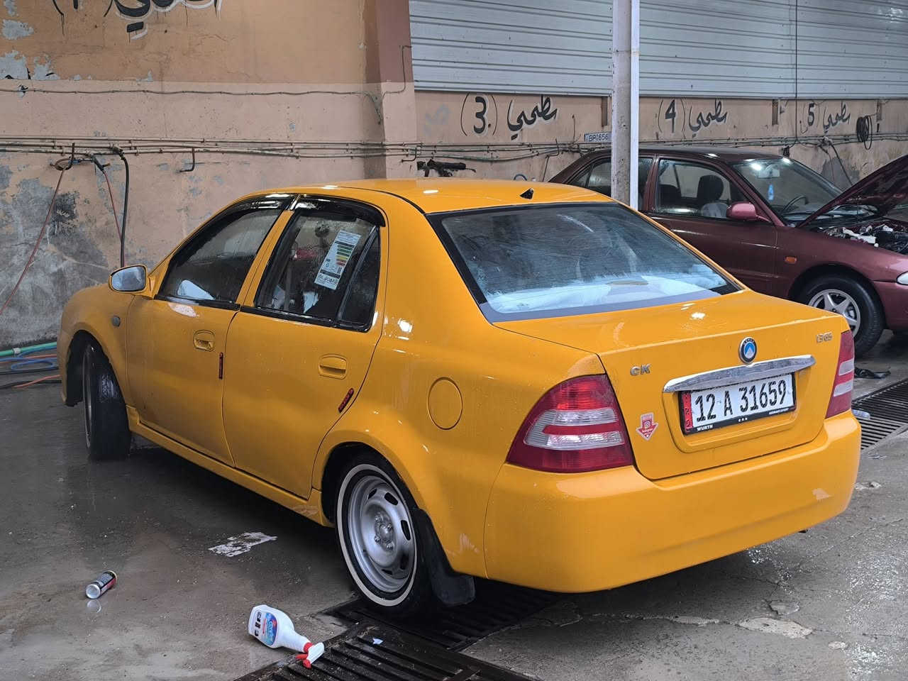 سي كي 2012
رقم نينوى دولي 

البائع هوا الشرعي 

قفل مركزي 

كابون بانزين

مكينه كورلا 

السياره نضيفه حيل ما تصرف عليها ألف دينار 

صبغ عام جماليه السعر 45
***********
