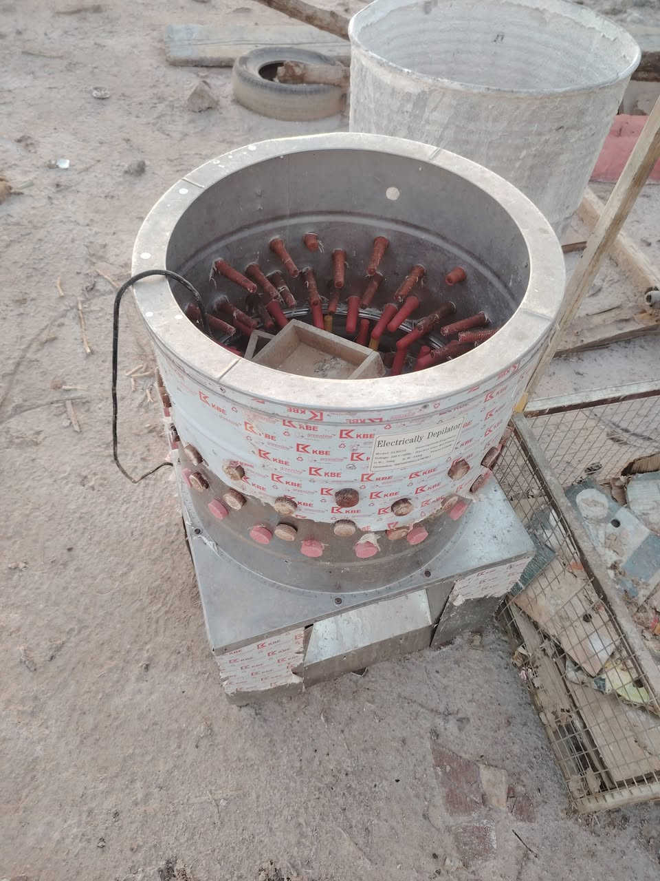 غراض محل دجاج للبيع
0781 149 1467
