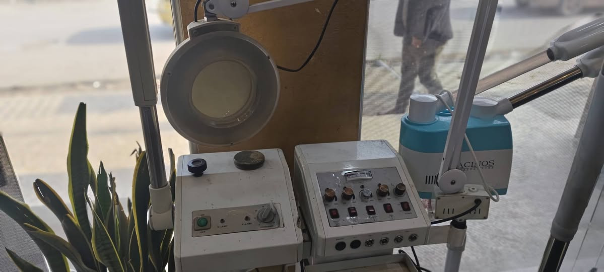 ‎كرسي حلاقه مع جهاز تنظيف بشرة‎ موصل, نينوى


**إذا كنت صاحب هذا الإعلان وتريد حذفه لأي سبب، رجاءا أرسل رسالة إلى الدعم الفني**