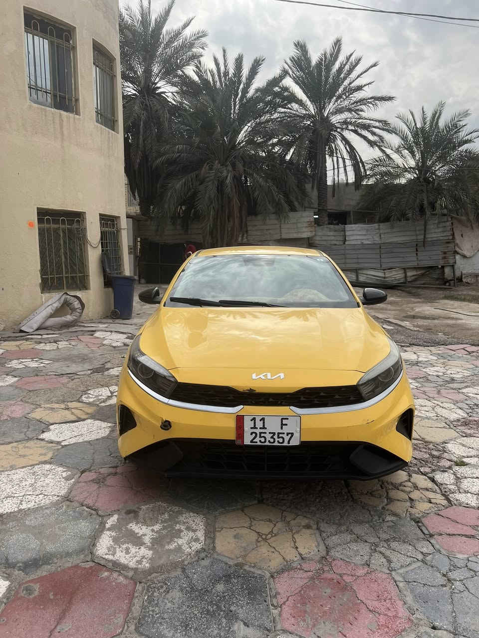 يا الله سلام عليكم فورتي مديل ٢٠٢٢موصفات نص فول السياره الله شاهد ما مصعد بيه عبري سعرهه ١٣٥وبيهه مجال بيهه منضومه غاز ومدوشمه عام تخم تاير جواهه باتر جديد يعني السياره جاهز كبل للشارع كيرهه سيفيتي مكانهه بغداد بسمي الساره تحول ثاني يوم***********السياره ماشيه ٧٠مايل
