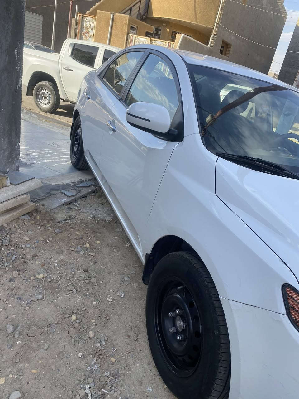 كيا سيراتوو 13للبيع مكفوله من الصبغ داخل اسود شفتات استيرن تحكم ستيرن اشارة بلمرايه رقم جديد مميز 112وبيه مجال ***********
