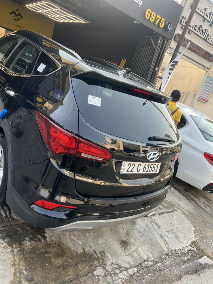 سنتافيا 2018 
وارد امريكي 4 سلندر 
السيارة فووول الفول للاخير 
بصمة 
بانوراما
كشن جلد + تدفئة تبريد 
كشن كهرباء+ خزن ميموري 
صندوك كهرباء 
5 كامرات 
حساسات 
تحكم مسار 
نقاط عمياء 
سماعات انفنتي 
وباقي المواصفات مال الفول 
حادثها واضح بلصور بنيد وجاملغ بارد بدون دواخل 
مكاني بغداد حي الجامعة 
السعر 153 وبيها مجال قليل 
***********
