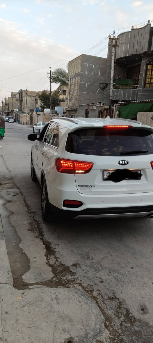 السلام عليكم سورنتو 2020خليجي بيها بارد شبر بل بنيد والباقي كفاله مكينه 6سلندر 7راكب 3قطع تبريد رقم بغداد انكليزي بسمي ماشيه 86حقيقي السعر 263وبيها مجال 
الشراي يتصل ***********

***********
