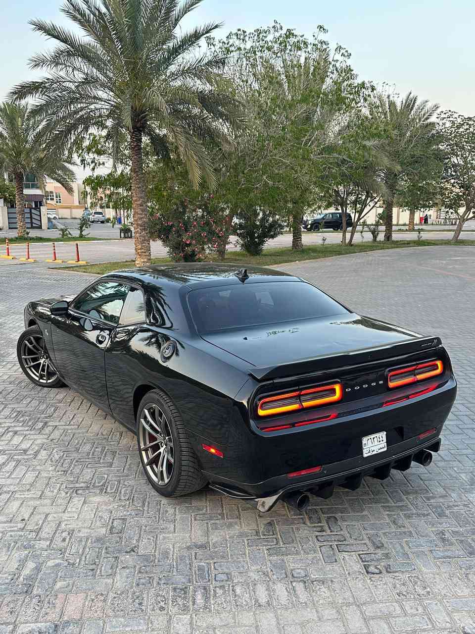للبيع جالنجر 2023 shaker SRT✅
إصدار Last Call النسخة الخاصة

سعرها ادخل ع رابط https://t.me/carssofiraq/16171

🔥 للبيع بسعر مميز: وحش العضلات الأمريكية Challenger Shaker SRT 🔥
((ملاحظة: البيع كاش فقط، لا نقبل البدل والمراوس))
لعشاق الفخامة والأداء الرياضي، نضع بين أيديكم سيارة Dodge Challenger Shaker (إصدار Last Call)، النسخة الخاصة والمحدودة (واحدة من 500 قطعة حول العالم). سيارة نادرة بتصميم استثنائي، بحالة المصنع، ولم يتم التعديل على محركها أو ميكانيكها نهائياً.
━━━━━━━━━━━━━
📋 المواصفات الأساسية:
 سنة الصنع: 2023
 الإصدار: Last Call - Shaker SRT
 الممشى: 18,000 ميل فقط
 المحرك: 6.4L V8 القوي
 ناقل الحركة: أوتوماتيك
 اللون: أسود ملكي
━━━━━━━━━━━━━
✨ المميزات والكماليات:
 التكنولوجيا: تشغيل عن بعد، بصمة، شاشة معلومات ضخمة، دعم Apple CarPlay.
 الراحة: مقاعد جلد/ألكنتارا فاخرة بشعار Shaker، تحكم كهربائي بالمقاعد مع ميموري، نظام تبريد وتدفئة للمقاعد.
 الأمان: نظام التحذير من النقاط العمياء، كاميرا خلفية.
 إضافات حصرية: نظام صوتي Alpine احترافي، مرايا حرارية.
━━━━━━━━━━━━━
🚀 تزويدات SRT الأصلية:
 مكابح (بريكات) Brembo الرياضية (6 بستم).
 نظام عادم وشوته رياضي.
 داخلية كاربون فايبر حقيقي.
 عدادات سرعة بتصميم Shaker المميز.
 مساعدات (دبلات) صفراء SRT.
━━━━━━━━━━━━━
🛠 حالة السيارة (الشفافية أولويتنا):
 الاستيراد: أمريكي.
 الحادث: جاملغ أمامي يمين + جاملغ خلفي يسار (تم الإصلاح بدون تبديل أو قص).
 السلامة: الإيرباكات سليمة (Company).
 الصبغ: السيارة صبغ عام (مرفق تقرير "كلير" الأمريكي).
━━━━━━━━━━━━━
📍 المكان: كربلاء
📲 للاستفسار والتواصل: ***********
.
.

🚗اعرض سيارتك ع اقوى قناة تلكرام و واتساب و صفحتي فيسبوك للبيع و شراء سيارات ادخل ع رابط 👈 https://t.me/carssofiraq
