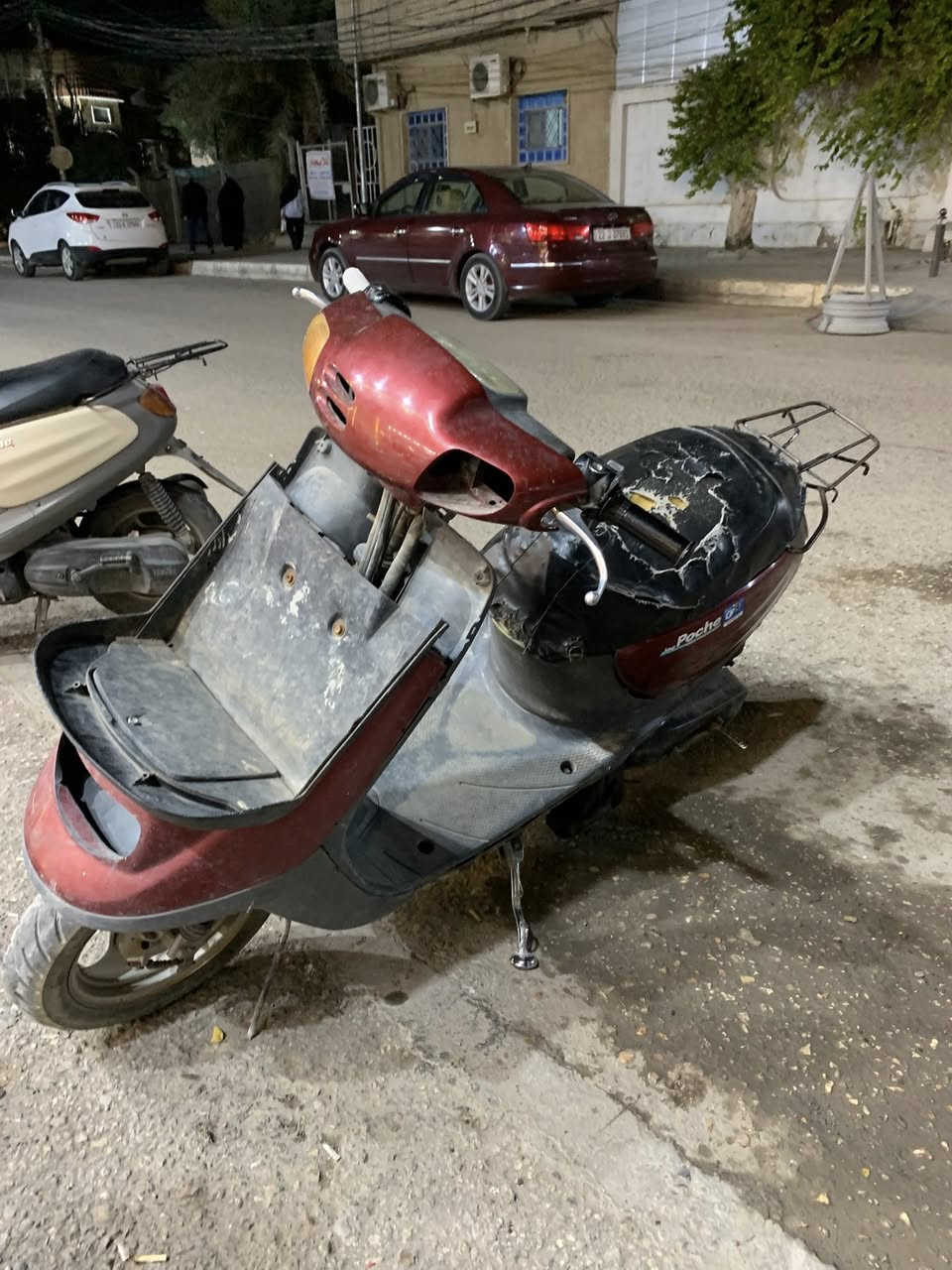 دراجه للبيع منغولي بس كشر نقص مكينه تمشي مال روحه وجيه سعر ١٤٠   عنوان كربلاء  شارع السناتر ***********
