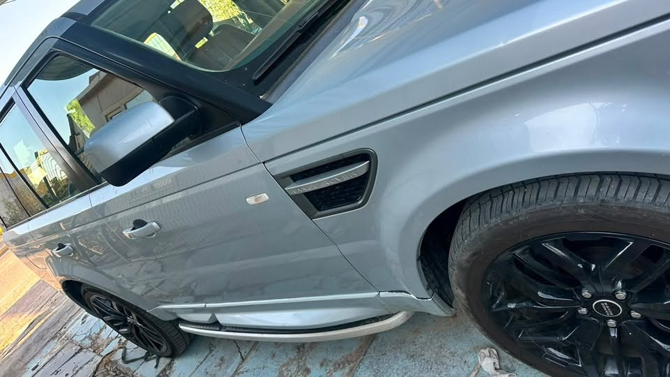 رانج روفر سبورت رياضي فول موصفات مديل 11
خليجي كفاله عامه 
رقم سليمانيه 
بيع او مراوس بيأم باخره مديل 8 
السعر 145 وبيها مجال بصيط 
السياره احله منل صور 
ادامه سيرفس كامله
تخم ويل تخم تاير 
فيت بم مع العبوه اصلي مالها
باتري جديد 
سياره مكينه عادي مرغوب مو 
سوبر العنوان ميسان العماره 
اتصل وتدلل 
***********
