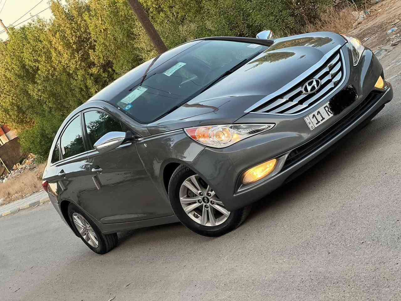 السلام عليكم
سلام عليكم سوناتا. ٢٠١٣ وارد امريكي ليبل واحد كفاله من لصبغ ول فتح ول تبديل سيارده جديده احله من لصور جديده بمعنى لكلمه استخدام شخصي 
مكينه وكير وتبريد وحداديه كفاله 
نص مواصفات
كشن كهرباء فول تحكمات نظام ايكو حساس خلفي كشنات تدفئه 
وباقي مواصفات المعروفه
صور لحادث ول سونار مرفق 
مكينه ٢٤٠٠ 
سعر مناسب 
مكان السياره الكرخ
للستفسار   *********** بغداد, العراق
