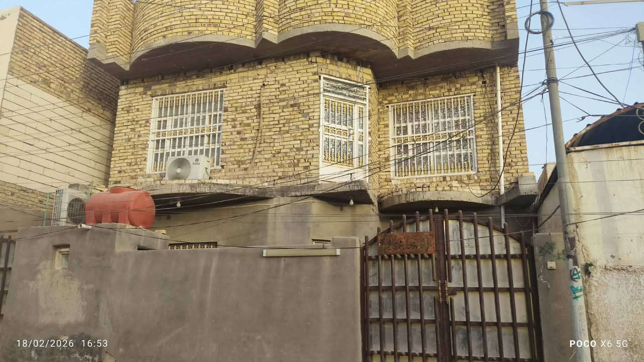 السلام عليكم بيت للبيع او مراوس في بيت اكبر ويفضل في حي الزهراء او قريب ع الاكرمين
المساحه 200م في حي الجمعيه قرب جامع طالب شيال طابقين الطابق الثاني يحتوي على غرفة وصالة ومطبخ وصحيات *********** موجود فيس وواتساب
