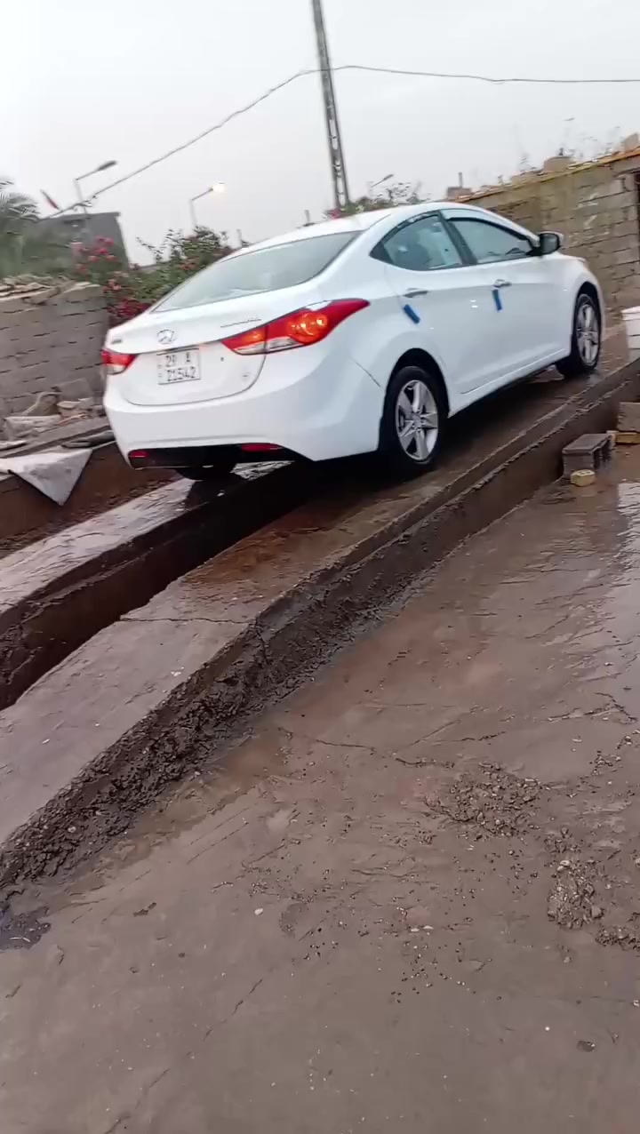 السلام عليكم النترا 2014 خليجي سعر 108 بيه مجال استفسار ***********
