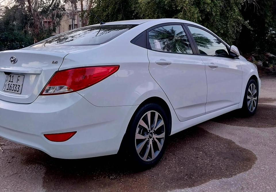 للبيع اكسنت خليجي موديل  2017 رقم بغداد مميز مكينه 1600 فول مواصفات ماشيه 135 ألف حقيقي السياره نظيفه كلش مابيه أي نقص سونارها بالمنشور مكاني بالحله 
السعر 121 بيه مجال بسيط 
***********
