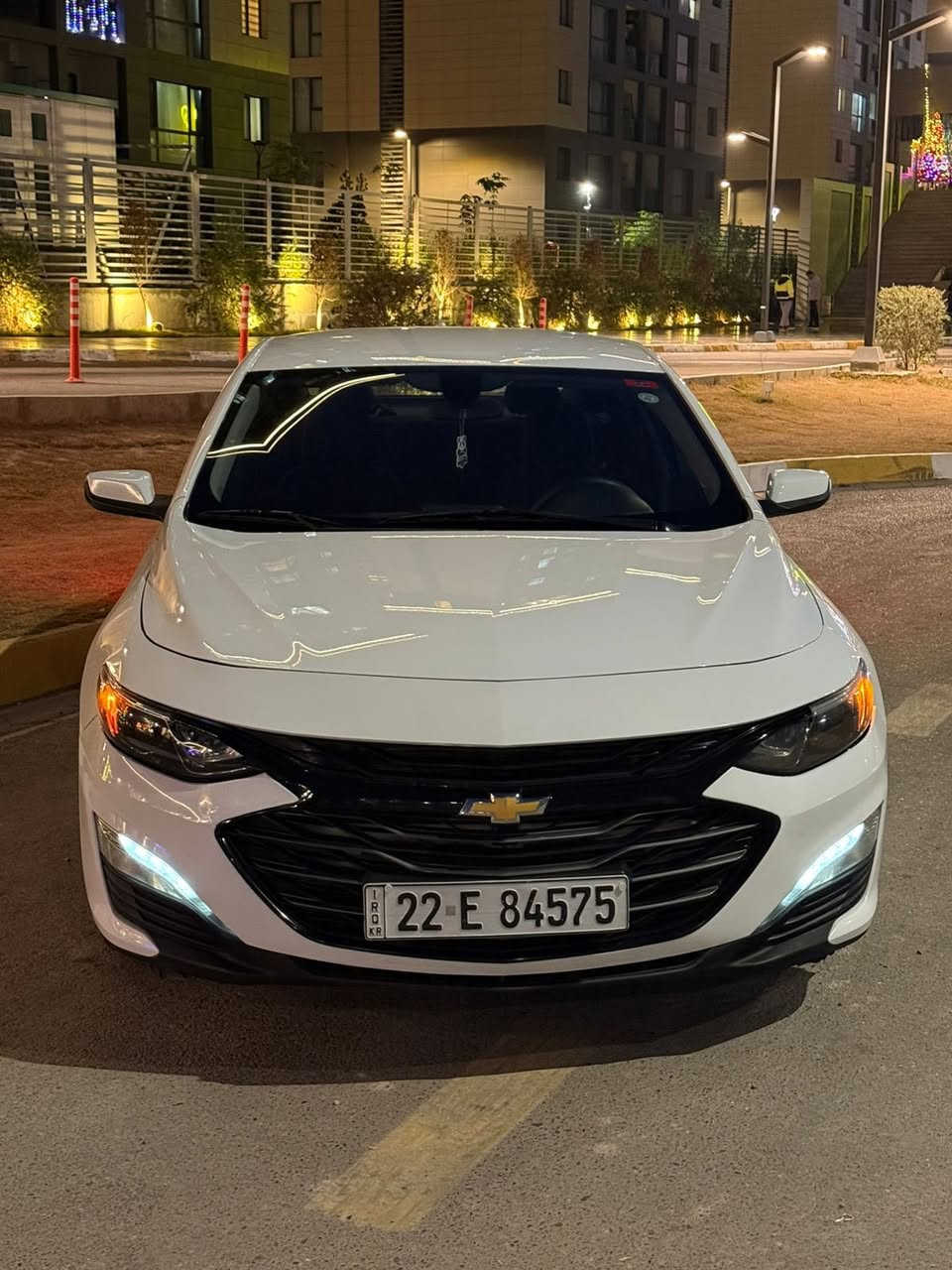 • ماليبو موديل ٢٢ وارد
• حادثها صفحة جانب السايق اربع قطع بابين تبديل اصلي وجاملغات امامي وخلفي بارد 
• ماشية ٥٥ سيارة جاهزة ما ناقصها شي تراي وين متريد 
السيارة اربيل تريد وكالة او تحويل حرة ماكو اي مشكلة 
• سعره 100 وبيه مجال 
وصور الحادث مرفقه بل منشور  
• مكانها بغداد حي الجهاد 
• هاتف ***********
