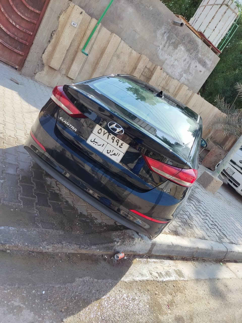 السلام عليكم النتره مديل 18 وراد امريكي حادث طرف البنيد او بارد بل صندوك سنويه منتهيه  مكينه كير حداديه تبريد كله جاهز السعر 85 ورقه او بيه مجال  العنوان البصره معقل هاتف ***********
