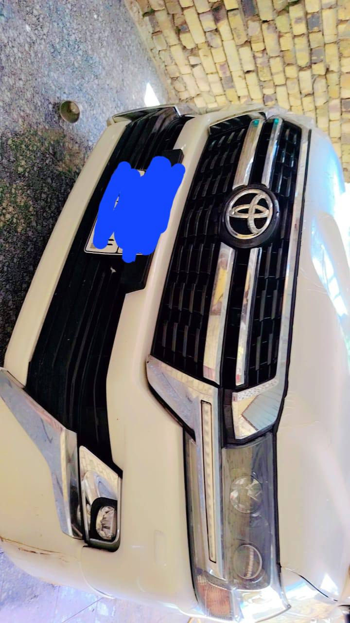 لاندكروز للبيع كفاله عامه8سلندر 2021ماشيه 76الف ٦يرباك  رقم اربيل او مراوس 2022 2023 همين لاندنكروز ويكون رقمهه اربيل لو بغداد لاستفسارعلى ؤقم ***********
