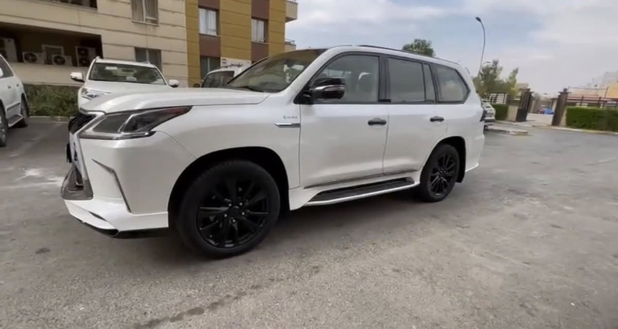 لكزس 2017 للبيع بيها قطع صبغ ابيع صبغ عام كل نفص مابيها رقم بغداد مميز السعر 460 وبيها مجال
مكان بغداد رقم التليفون ***********
