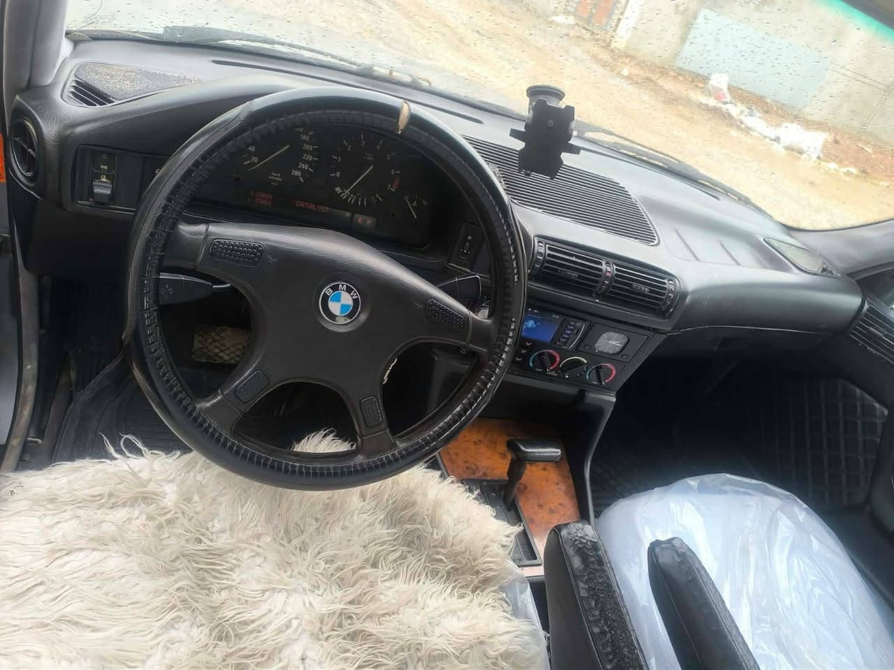 525كبس كير توماتيك 
موديل 1991
قفل مركزي كشنات جلد 
دشبول اسود سنويا باسمي 
شرط تحويل تأيرات جدد
بطاريه جديدكهربائيات شغال
تبريد شغال 
سعر 50 و بي مجال 
مراوسه حسب قناعه 
*********** موجود واتساب
