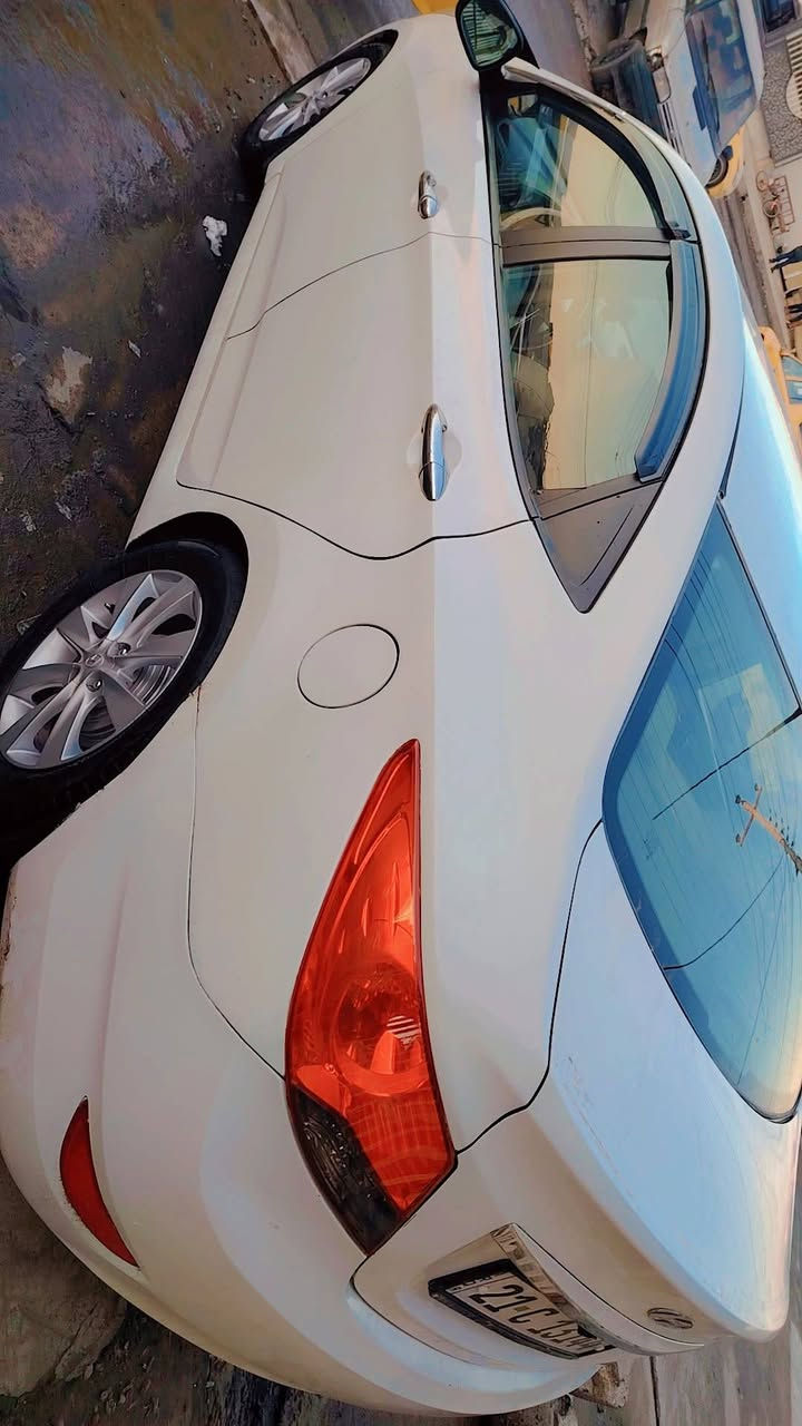 للبيع اكسنت 2011
السياره بيه حالوب ومصبوغه حزام بدون داخل
بس داير قبق بنزين
تحكمات استيرن
ولكب 16 وطخ تاير
نضام ايكو
محرك 16 دوش
جام كهرب
مري كهرب
شاشه ونضام صوت
السياره حلوه مال بيت
السعر 85 وبها مجال
***********
***********
