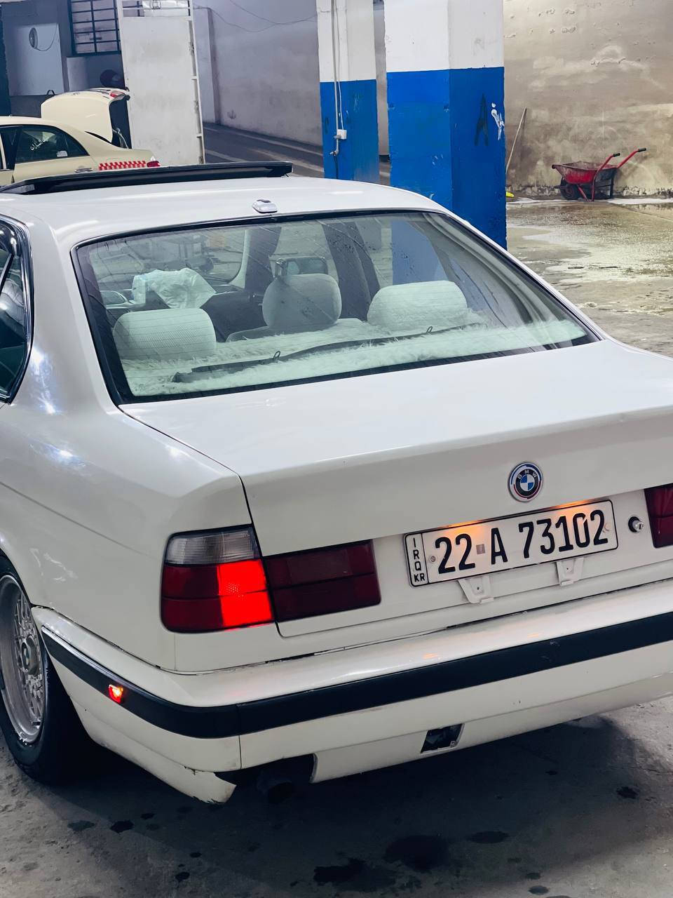 سڵاوی خوا لە هەموو لایەک 
بیئێم 525 کەپسی دیجیتاڵ 
مۆدێل 1991
رەقەم هەولێر سەنەوی ٩ مانگە بەسەر چوە رەقەمی تازەیە ژینگەی پێشوی دراوە 
پێش پانە 
لایت ئەڵقە 
دەعامی M
سلایت 
4 جام کارەبا 
ئەشیای تەبریتی پیوەیە نازانم ئیش دەکا یان نا گەرمی مەزبووت 
گیر مەکینە ئەکسل تەقە و رەقە بەشەرت 
عام و حیزام بەشەرت 
یەک جاملغ لیدرانی هەیە بێ ناو گرتن پێشی لای سەکن موس و براوە بەشەرت 
بناوکردن و تەحویل بەشەرت غرامە بەشەرت 
سعری 58 و مەجال 
*********** كويسينجاك, أربيل
