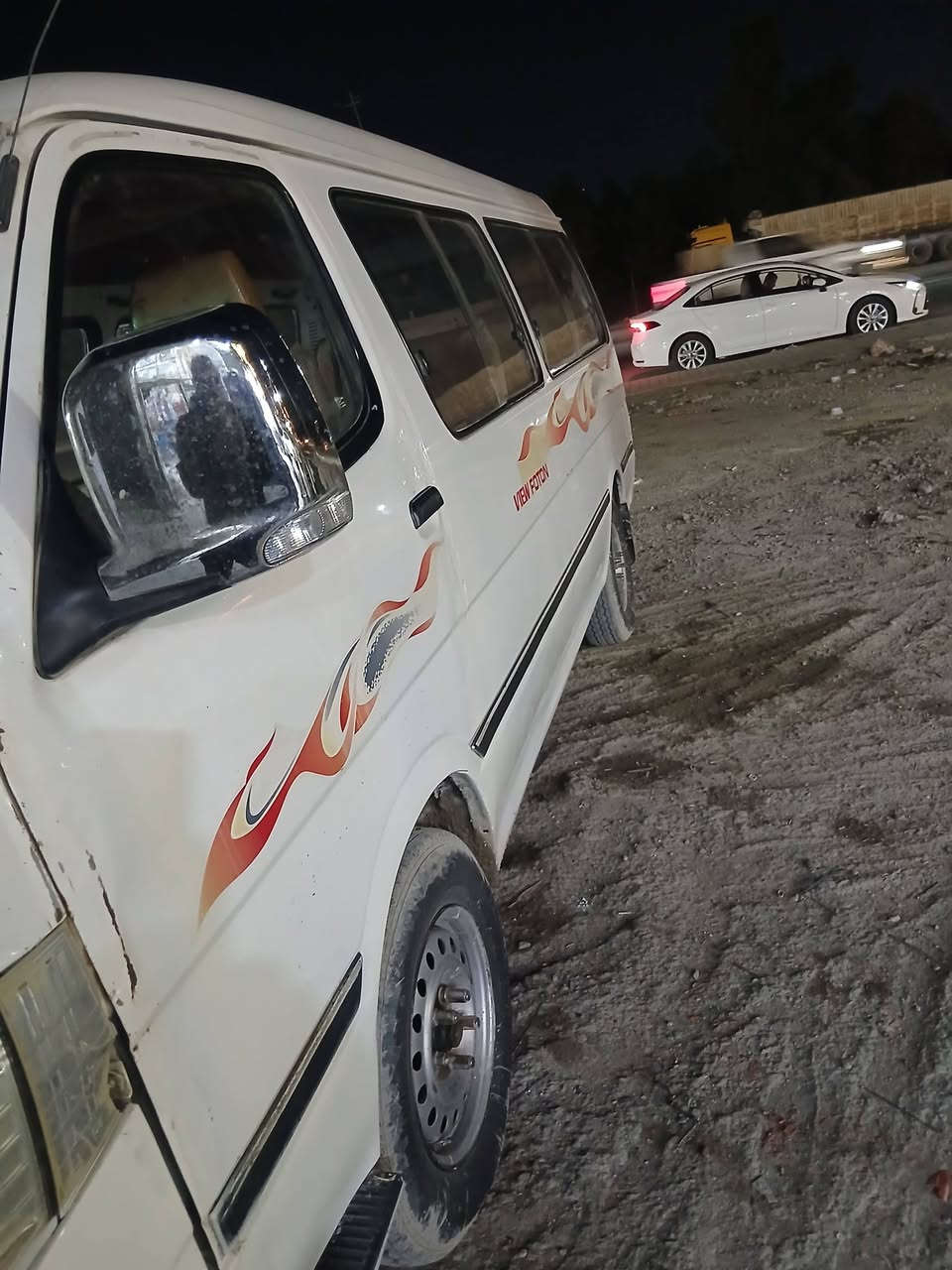 سلام عليكم فتون مديل 2014 كير مكينه حداديه خير من الله رقم بغداد انكليزي مصفره هيأه وغرامات تحويل ثاني يوم رقم صاحب السياره *********** اخوان مكلف بل نشر
