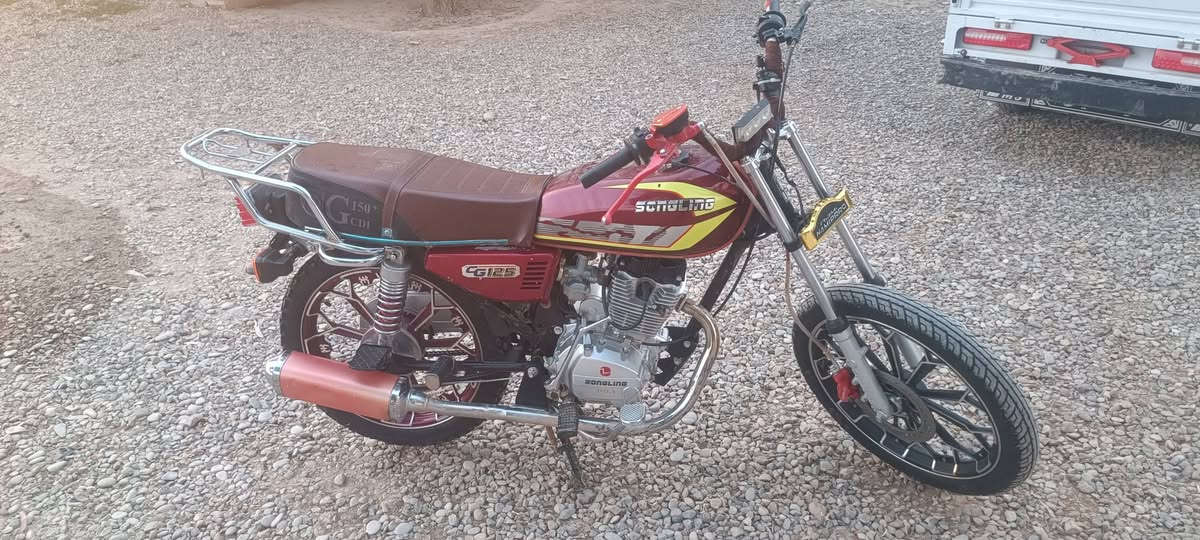 سولنك موديل 24 اوراق كامله دراجه مكينه شرط ما مفتوحه  كهربائيات سلف كله شقال  بس بيها خيط صرف سعر 400وبيها مجال ***********
