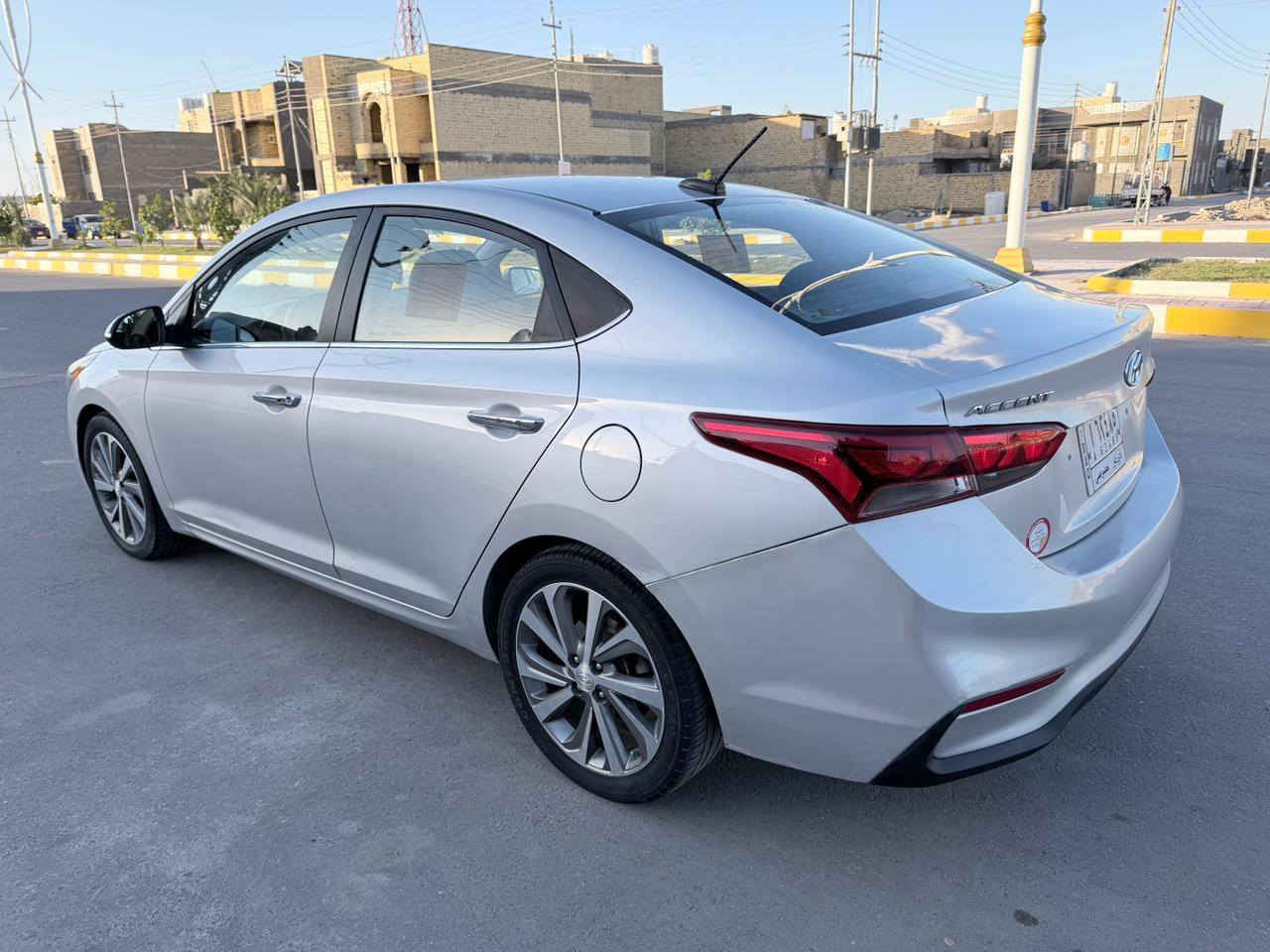 السلام عليكم اكسنت موديل ٢٠٢١ رقم ذي قار معوقين بسم ولد شاب وكاله عامه للمشتري باقيله سنه وتخلص سياره جديده جداً وجاهزه حادثه تبديل قبق الصندوق تبديل فقط فول مواصفات ١/١ ماشيه ٧٥ الف مكينه ١٦٠٠ دوش شرط مامفتوحه مواصفات فتحه بصمه تشغيل بصمه ابواب ويل كب اشاره بلمرايه حاجب بلاجكتور وبعد بيه مواصفات السعر ١٠٨ مكان السياره ناصريه مركز ‭٠٧٨٥ ٥٦٦ ٦٧٣٣‬
اسياه ‭٠٧٧٨ ٠٣٥ ٦٤٤٦
