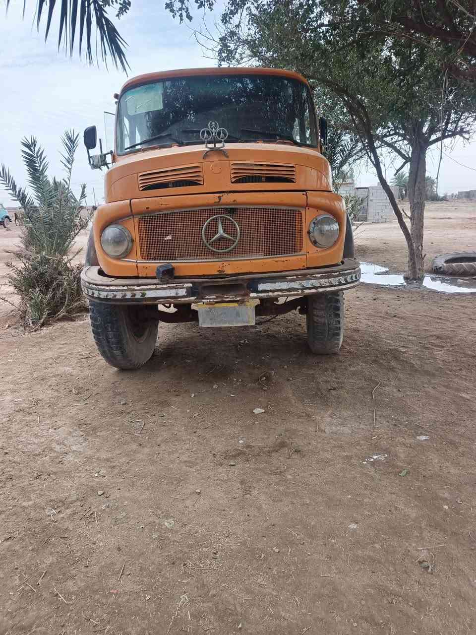 السلام عليكم فخمه للبيع موديل 80 محرك 55 جير 25 سياره مقفوله استفسار رقم ***********
