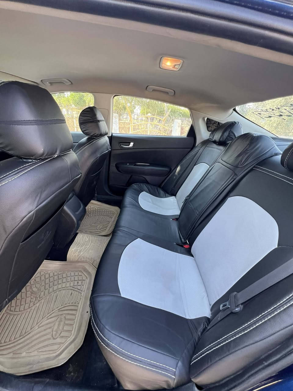 سلام عليكم كيا اوبتمه موديل 2020امريكي 2400سياره جاهزه ربع ماذب عليهن حته كازيت معلايه تنقيص ماكو ضمان من تبديله لتبديله دهن قطره ماتنقص كير مكينه كفاله رايدهه 115سياره  بسمي تريد وكاله تريد تحويل رقمه نجف مكان السياره ذي قار  مشروع وطني   ***********
