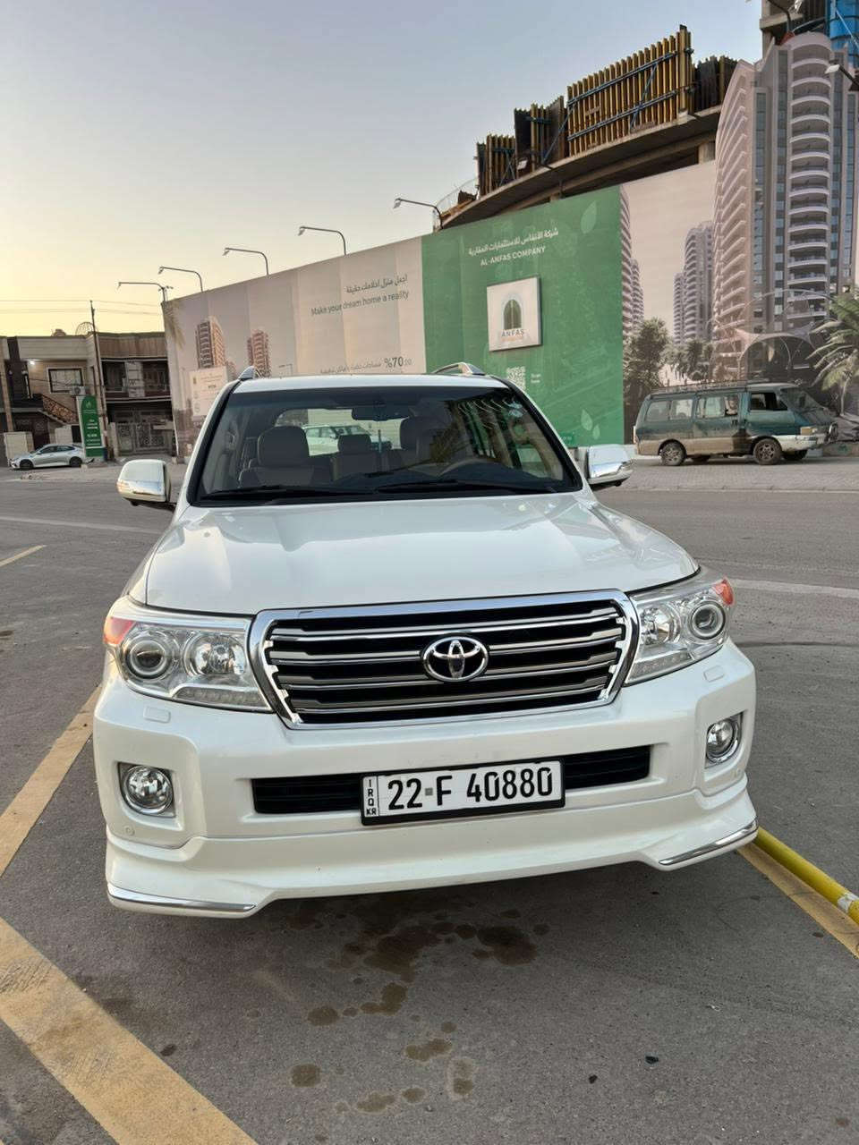 👑 لاندكروزر "وكالة ساز" - نظافة ومواصفات مميزة 👑
​للبيع تويوتا لاندكروزر بمواصفات الوكالة، جاهزة للاستخدام:
​المحرك: 6 سلندر (V6).
​المسافة المقطوعة: 109,000 كم.
​المنشأ: وارد وكالة ساز.
​الرقم: أربيل (لوحة ألماني إنجليزي).
​المواصفات: كاميرات محيطية 360° 
تشغيل عن بعد 
بصمة عدد اثنين 
لايتات امامي زنون 
حساسات امامي وخلفي 
| دعاميات بلادية أصلية.
​الفحص: تقرير السونار مرفق بالصور (شرط الفحص).
​📍 مكان السيارة: بغداد.
✨ الحالة: السيارة بحالة جيدة جداً ولا تحتاج لأي مصاريف. ***********
***********
