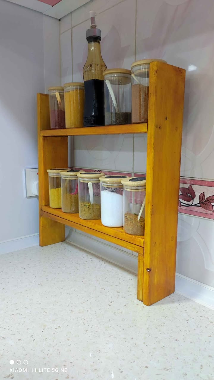 ستاندی بەهارات  بە داری سروشتی بەم ڕەنگە ناوازەیە لە کارسازی شەم بەردەستە... 
هەر ڕەنگ و قیاسێک داوا بکەن ئەمە بە باشترین کوالێتی و گونجاوترین نرخ بە تەواوی وردەکاریەوە بۆتان دروست ئەکەین ...
بۆ داواکردن نامە بنێرن یان پەیوەندی بکەن بە 
***********
گەیاندن هەیە حلبجة, السليمانية
