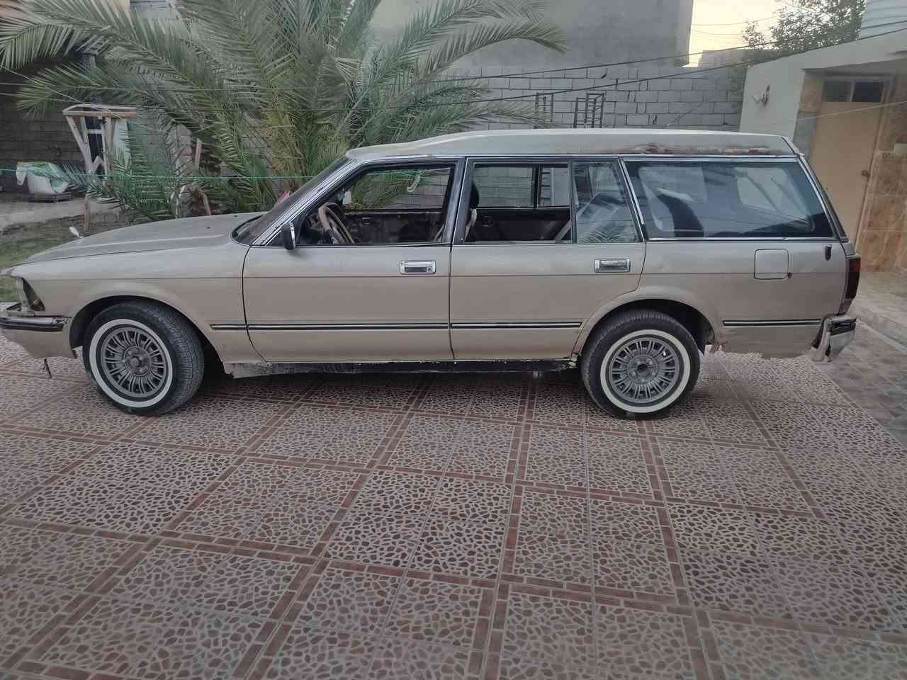 السلام عليكم سوبر ستيشن موديل 88 كير مكينة 2500 بطه جدد السيارة أيسر بلاد السعر 30 وبيها مجال السيارة قاصرين
 الاستفسار ***********
