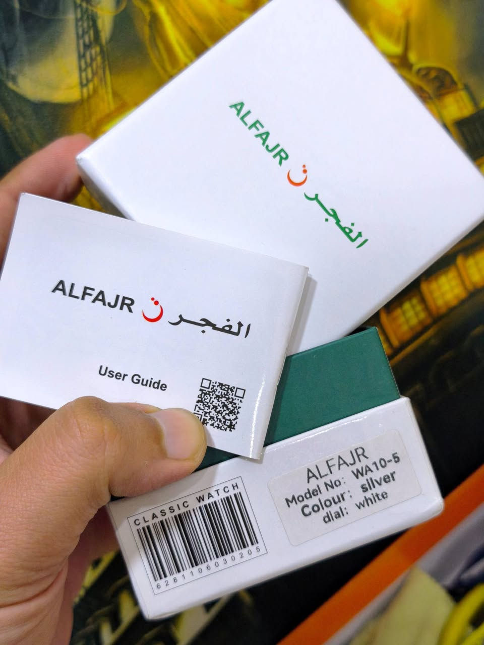 ساعة الفجر (ALFAJR) الأصلية
• موديل WA10-5 (Classic Watch).
• هيكل ستانلس ستيل (Stainless Steel) عالي الجودة.
• زجاج كريستال ياقوتي (Sapphire Crystal) مقاوم للخدش.
• أوقات الأذان لجميع مدن العالم.
• تحديد اتجاه القبلة.
• تقويم هجري وميلادي.
• مقاومة للماء.
• شاشة عرض مزدوجة (عقارب ورقمي).
الساعة جديدة لم تستخدم وبكامل ملحقاتها (العلبة والكتيب).
اشتريتها من السعودية بـ 200$ دولار 
وهسه نزلتها الكم مزاااااااااااد واعلى سعر توصل بالتعليقات ابيعها 🤝❤️


**إذا كنت صاحب هذا الإعلان وتريد حذفه لأي سبب، رجاءا أرسل رسالة إلى الدعم الفني**