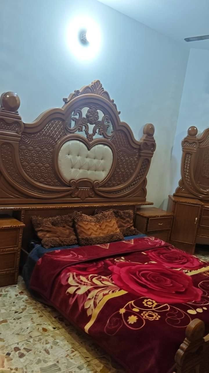 غرفه نوم لبيع  ملاحضات بسيطه الاستفسار رقم ***********
