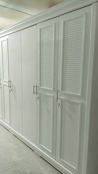 معرض سليم كنتورين كويتي إيطالي مستخدم 6 باب 3متر الكنتورين  شرط النظاف...