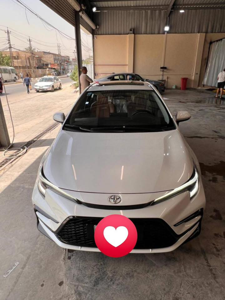 تحيه طيبه اخوتي الأعزاء كورلا موديل ٢٥ اخت الزيرو جديده السياره s فول موصفات للاخير
موصفات sمعروفه تجي اعلى شي سعرها 158
داخل احمر بيها مجال بسيط 
وبيها ملاحظة بسيطة
اخت زيرو ماشية 8000 

*********** 
مكاني بغداد المنصور
