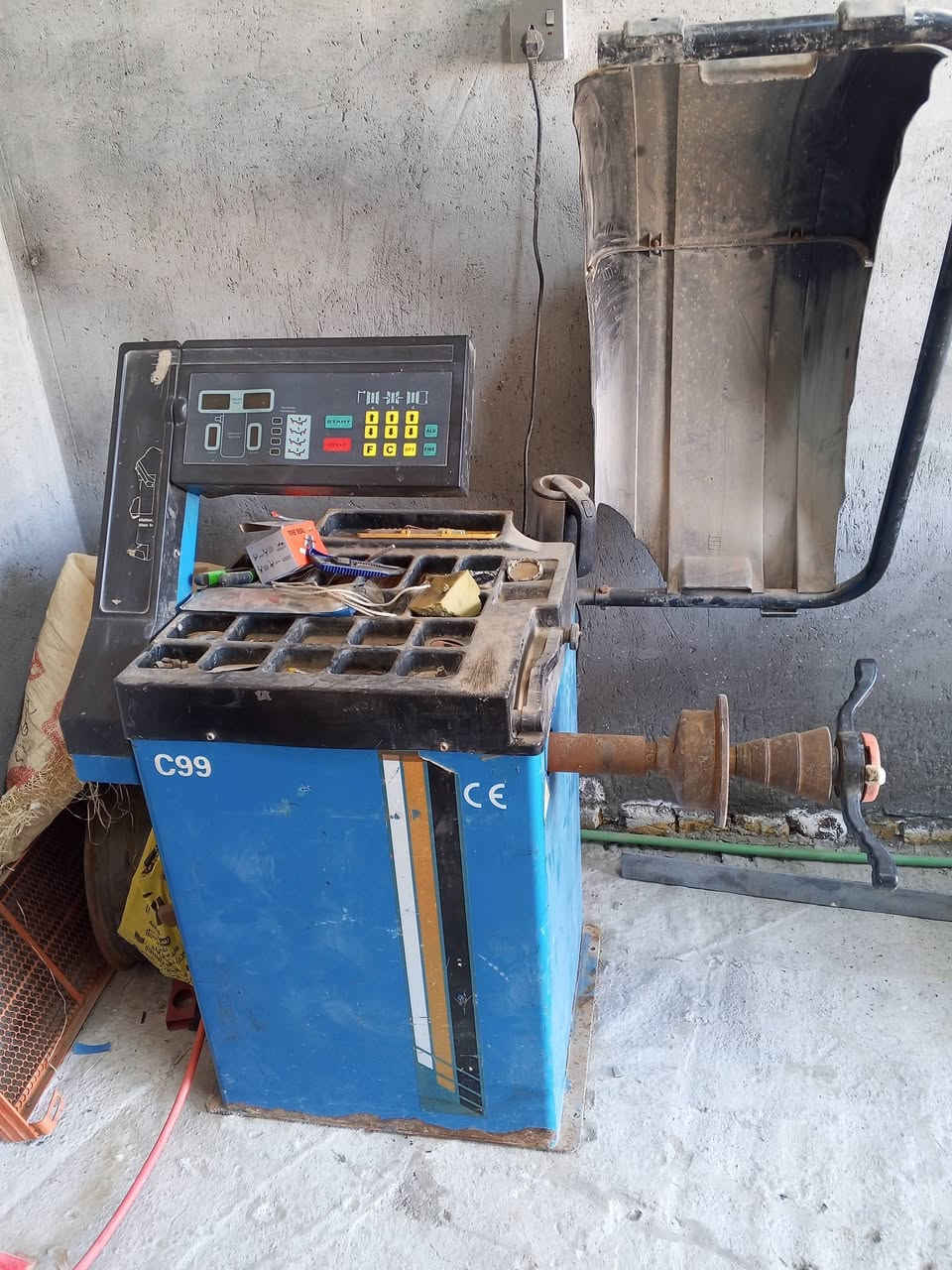 سلام عليكم جهاز بلنص للبيع مكاني الديوانية الشافعية شغال وعلة الفحص إتصال هاتفي برقم ***********
