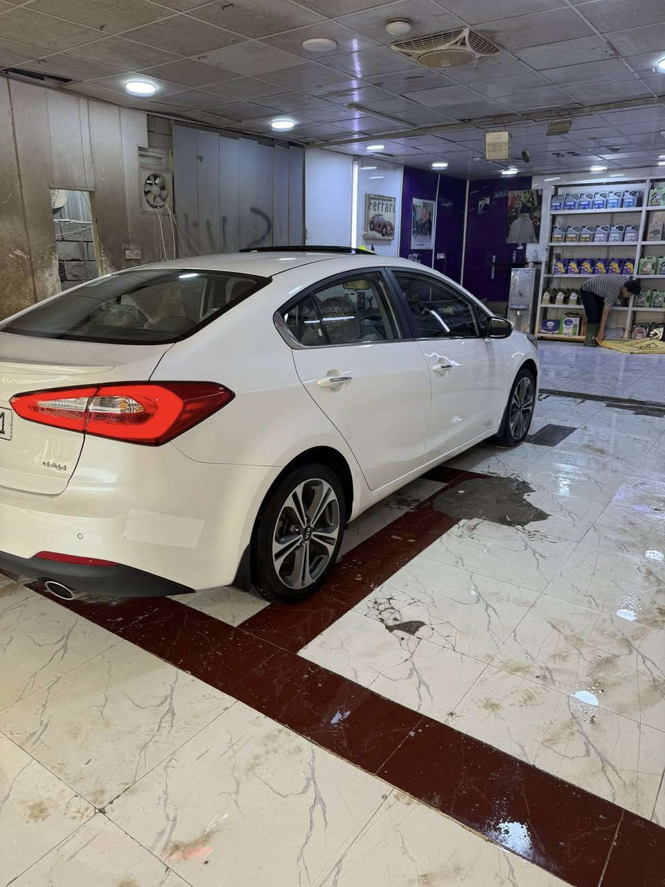 للبيع سيراتو 2015 خليجي كفاله عامه حتى من البارد ماشيه 58 الف محرك 1600 فول مواصفات رقم بغداد دولي مكان السياره بالناصريه اي استفسار  ***********
