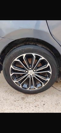 للبيع او مراوس ويل كب كورلا بلادي اصلي وياه تخم تاير جديد حجم 17/215/5...