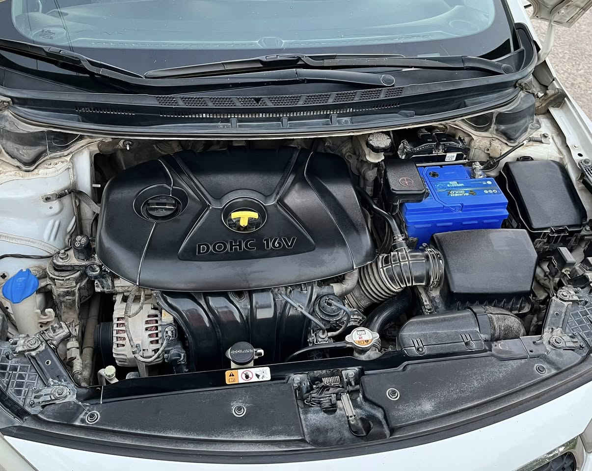 سلام عليكم 
للبيع كيا سيراتو خليجي 2014
مكفوله بدون صبغ بدون بارد  محرك وكير خير من الله 
محرك 2000 دوش كشنات جلد لونين بلاديات تخم تاير باتري جديد بلوتوث +تحكم ستيرن جهتين رقم مبدل الجديد سنوية لل 2030 العنوان ديالى 
السعر 128 للأستفسار الاتصال ***********
