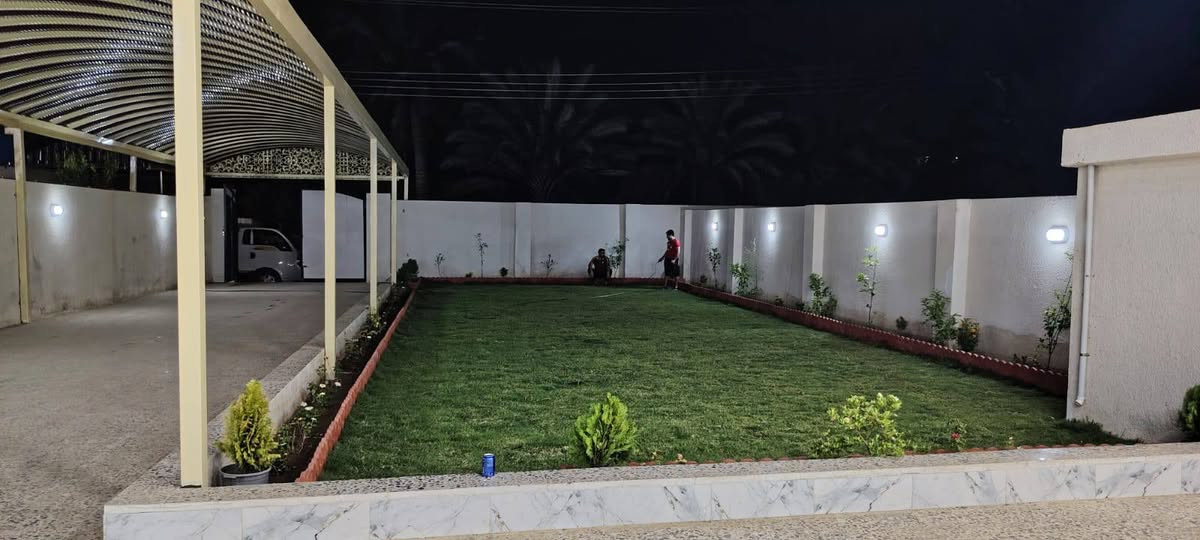 #السلام عليكم بيت للبيع 

#المساحه. 625 متر  #الواجهة 14 متر  #ونزال 47متر

#نوع العقار طابو زراعي سند 25 

#البيت بي 4 غرف نوم

#الاتصال***********
