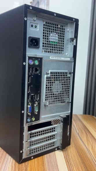 سلام عليكم 
كيس معالج i 5 الجيل الرابع 
الرام 8 كيكا 
هارد 256 ssd 
كيس جديد 
بيع او مرواس هم يرهم 
مكاني بغداد كاظمية 
رقمي ***********
