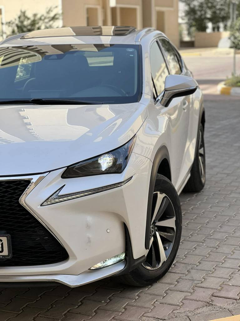 🌟 LEXUS NX300 - Model 2018 🌟
​لوکس و هێز لە یەک ئۆتۆمبێلدا (بەناوی خوای گەورە)
​ئەم ئۆتۆمبێلە یەکێکە لە پاکترین و متمانەپێکراوترین مۆدێلەکانی کۆمپانیای لێکسس، بە مواسەفاتێکی تایبەت و بێ کەم و کوڕی:
​⚙️ تایبەتمەندییە تەکنیکییەکان (Performance)
​بزوێنەر: 2.0 Turbocharged (بزوێنەرێکی زۆر چالاک و کەم مەسرەف).
​هێزی ئەسپ: 235 ئەسپ.
​گێڕ: 6 خێرایی ئۆتۆماتیکی (زۆر نەرم).
​ویل: قەبارە 17 ئینجی بیلادی.
​✨ دیزاین و ناوەوە (Interior & Exterior)
​لایتەکان: هەمووی LED (دیزاینێکی تیژ و سەرنجڕاکێش).
​کوشنەکان: چەرمی کوالێتی بەرز و تەواو کارەبایی.
​شاشە: شاشەی گەورەی 10.3 ئینج لەگەڵ سیستەمی Remote Touch.
​سیستەمی دەنگ: خاوەنی باشترین سیستەمی دەنگی جیهانی Mark Levinson.
​🛡️ سیستەمی سەلامەتی (Safety)
​Adaptive Cruise Control: جێگیرکەری خێرایی زیرەک (دیاریکردنی مەودا لەگەڵ ئۆتۆمبێلی پێشەوە).
​Pre-Collision: سیستەمی ئاگادارکردنەوە و ئیستۆپی ئۆتۆماتیکی لە کاتی مەترسیدا.
​Lane Departure Alert: ئاگادارکردنەوە لە کاتی لادان لە ڕێڕەوی شەقام.
​📋 تێبینی دەربارەی باری ئۆتۆمبێلەکە:
​بێ دەعم: ئۆتۆمبێلەکە هیچ جۆرە لێدان و دەعمێکی نییە (تەواو خاوێن).
​تێبینی: تەنها پارچەی لێ دزراوە و پارچەی بیلادی بۆ دانراوەتەوە (بێ ئەوەی کاریگەری لەسەر جوانی و توندی سەیارەکە هەبێت). 
نرخی190$ مەجالێکی برایانە أربيل, العراق


**إذا كنت صاحب هذا الإعلان وتريد حذفه لأي سبب، رجاءا أرسل رسالة إلى الدعم الفني**